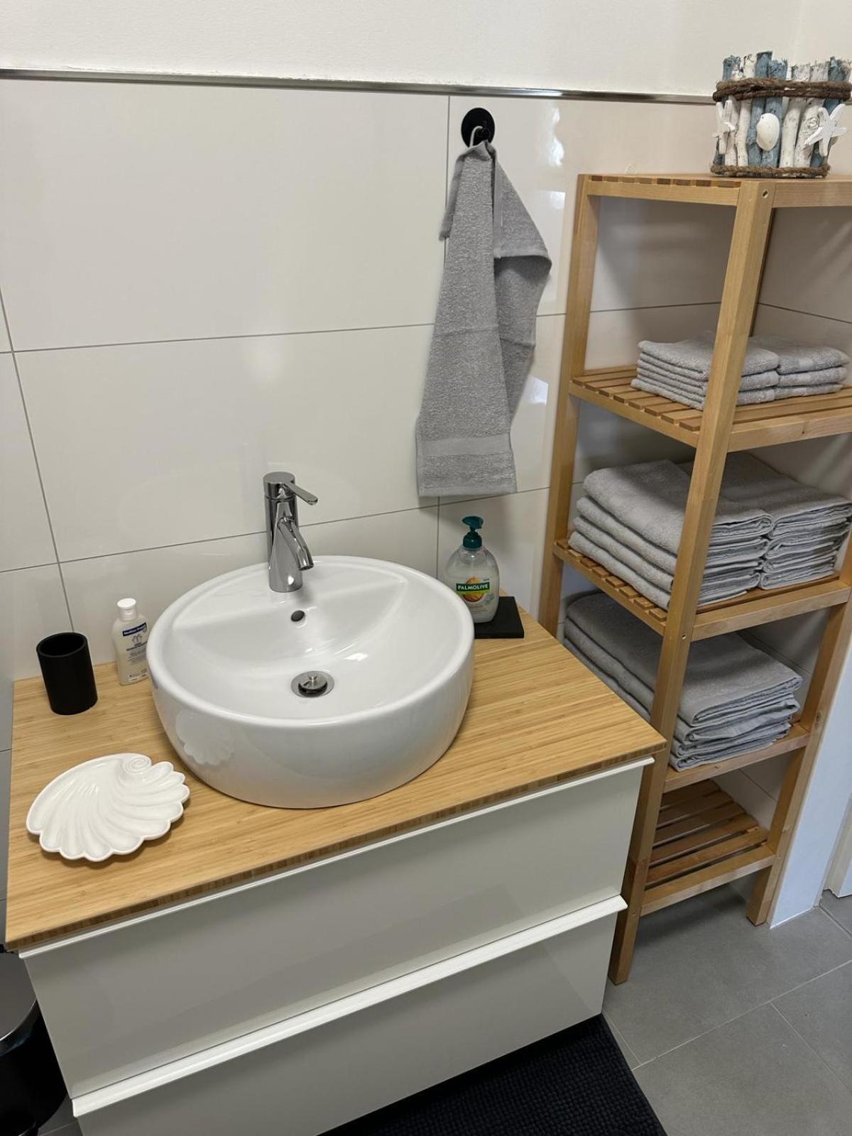 One100 I Appartement Lange Auszeit Bremerhaven Buitenkant foto