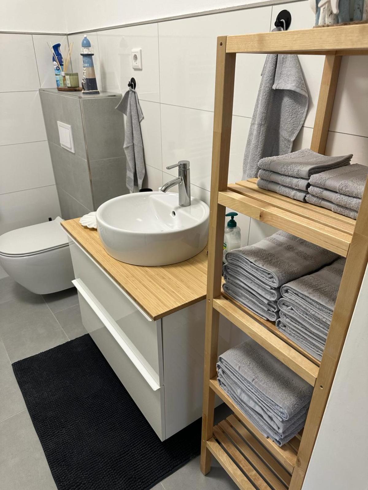 One100 I Appartement Lange Auszeit Bremerhaven Buitenkant foto